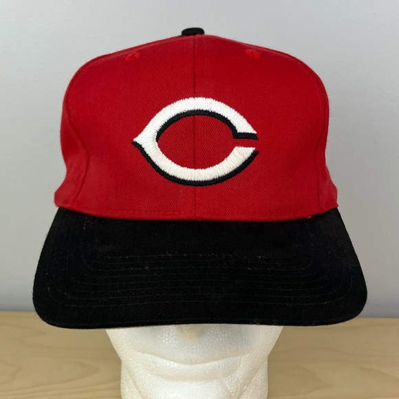 Cincinnati Reds MLB Snapback Hat Logo Athletic Red & Black Embroidered Logo - Picture 2 of 12